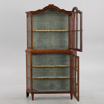 Vitrinskåp, 1800-tal.