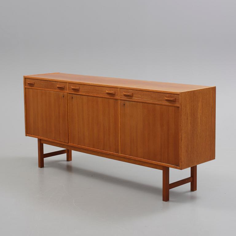 SIDEBOARD, Ulferts, Tibro, 1900-talets andra hälft.