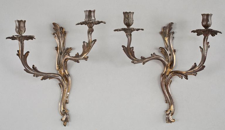 VÄGGAPPLIQUER, ett par, brons, Louis XV, Frankrike 1700-talets andra hälft.
