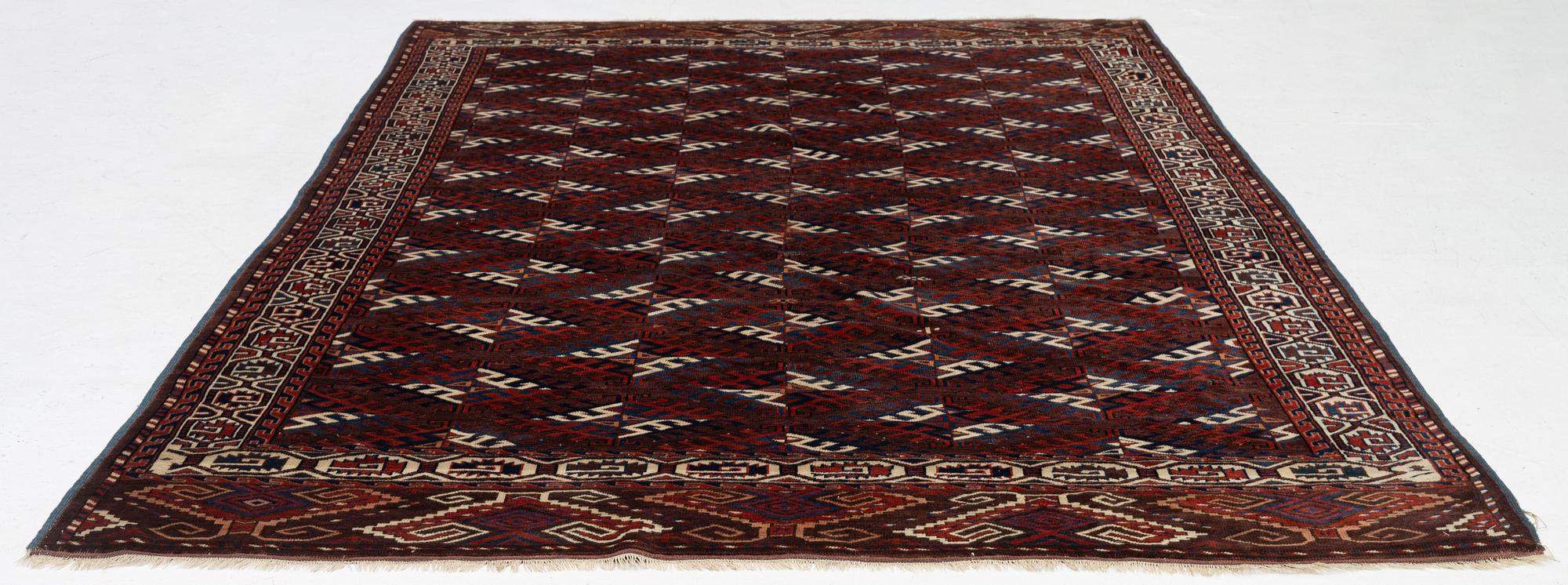 Carpet, Yomoud, antique, approx. 325 x 186 cm.
