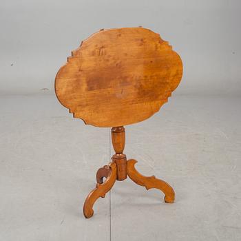 FÄLLBORD, fruktträ. 1900-talets mitt.
