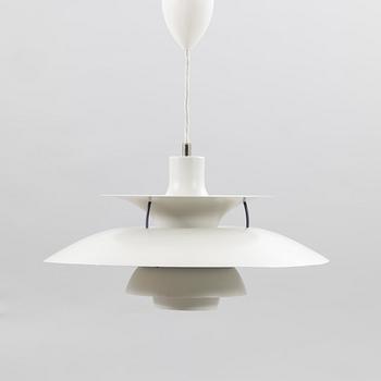 Poul Henningsen, taklampa, "PH5", Louis Poulsen, Danmark.