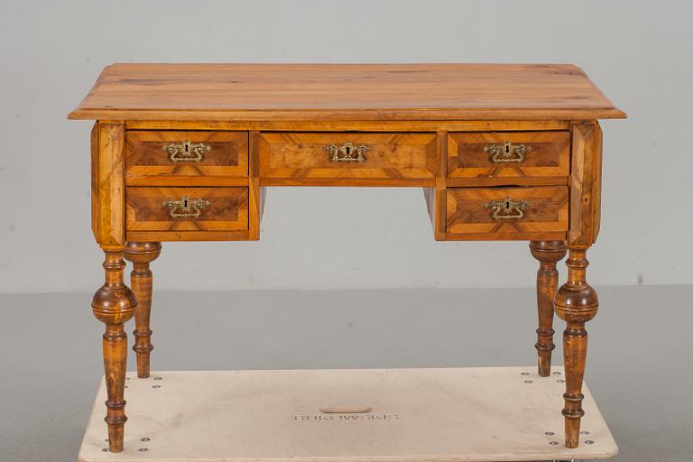 SKRIVBORD, nyrenässans, omkring 1900.