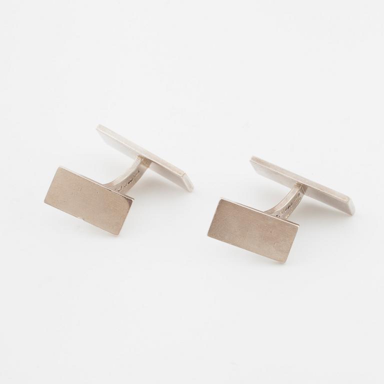 WIWEN NILSSON, Lund, 1946, a pair of cufflinks.