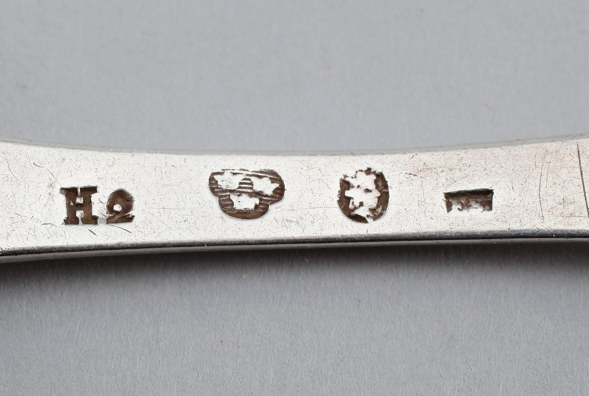 MATSKEDAR, 5 st snarlika, silver, 1700-tal. Vikt ca 276 gram.