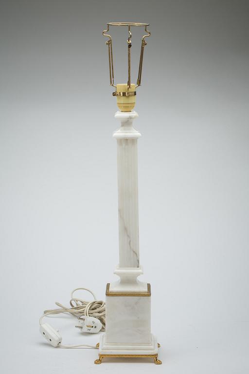 BORDSLAMPA, 1900-talets andra hälft.