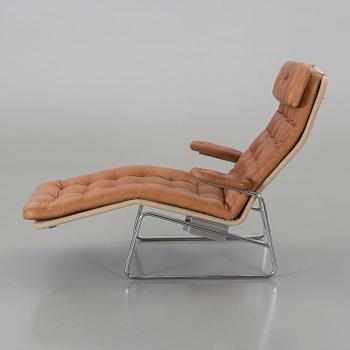 SAM LARSSON, a "Fenix" leather lounge chair by Dux.