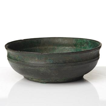 A ritual bronze vessel, presumably Han dynasty (206 BC–220 AD).