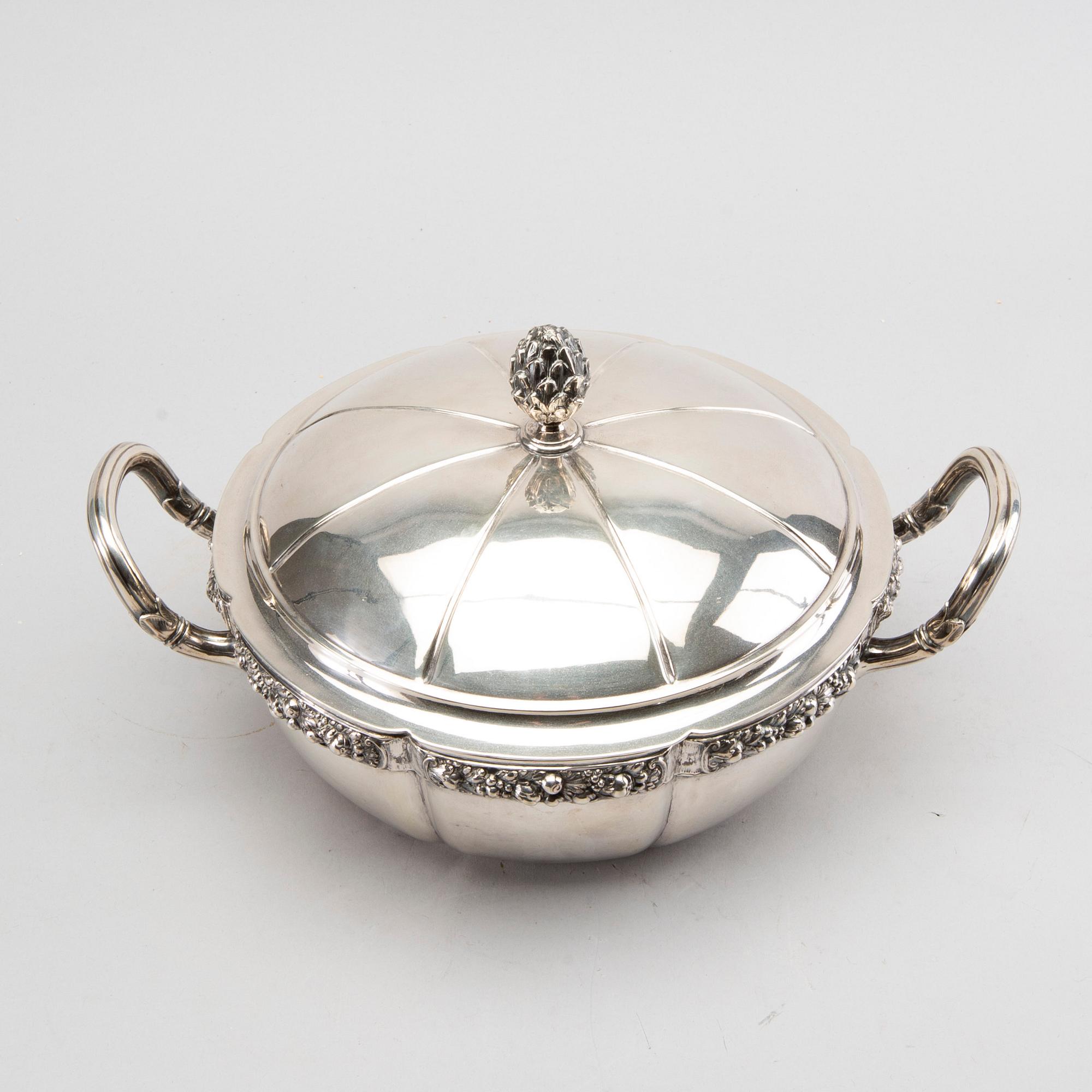 K ANDERSSON, karott med lock silver Stockholm 1913.