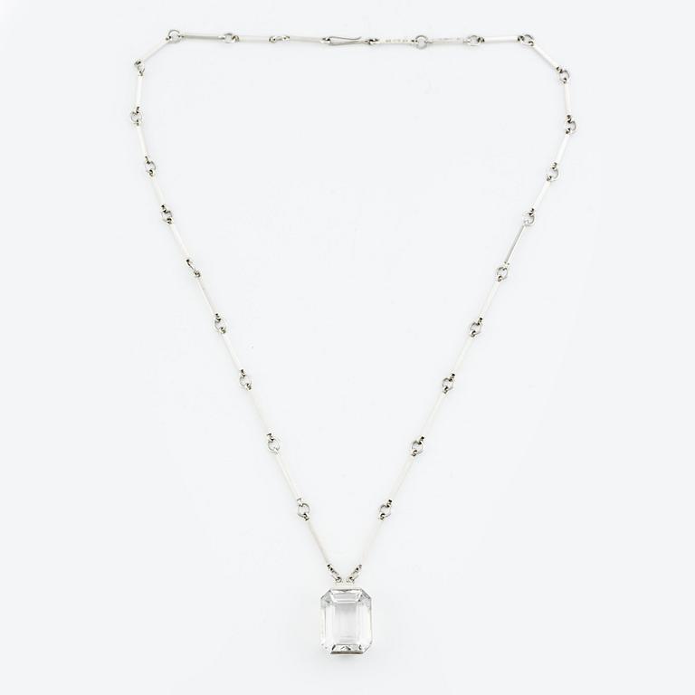 Wiwen Nilsson, collier, sterlingsilver med trappslipad bergkristall, Lund 1942.