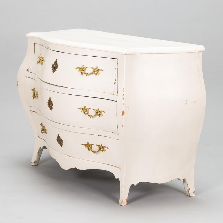 A Swedish rococo chest of drawers, mid 18th century.