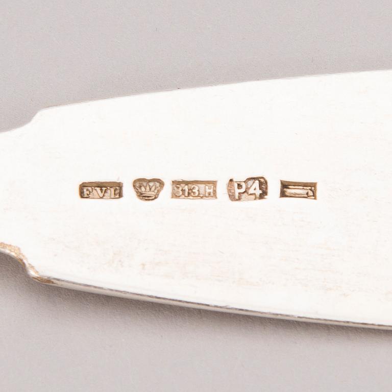 RUOKALUSIKOITA, 10 kpl, hopeaa, eri valmistajia, 1800-1900-luku.