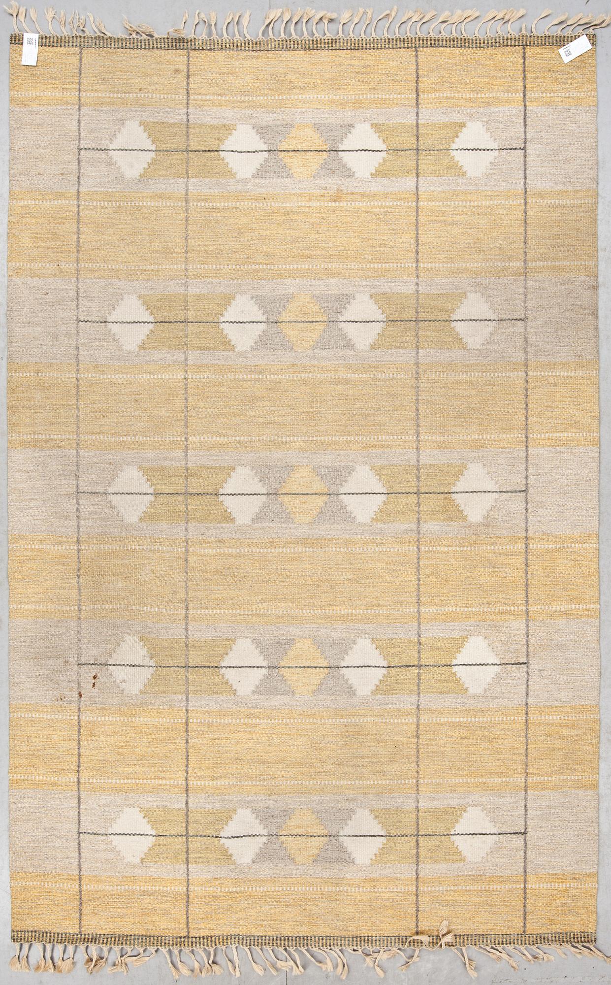 MATTA, rölakan, 1900-talets mitt. Ca 305 X 199 cm.