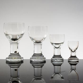 BERTIL VALLIEN, glas, 23 st, "Ballad", Kosta Boda, formgivna 1975.