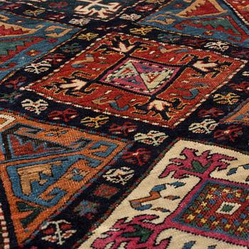 MATTA, Kaukas, ca 229 x 108 cm.