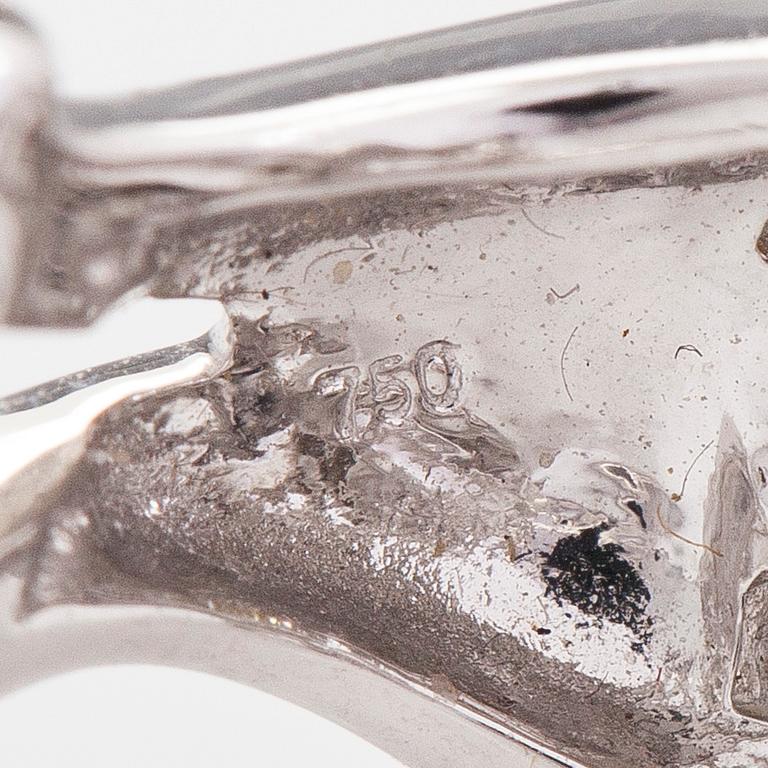 Örhängen, 18K viguld och diamanter ca 1.80 ct totalt.