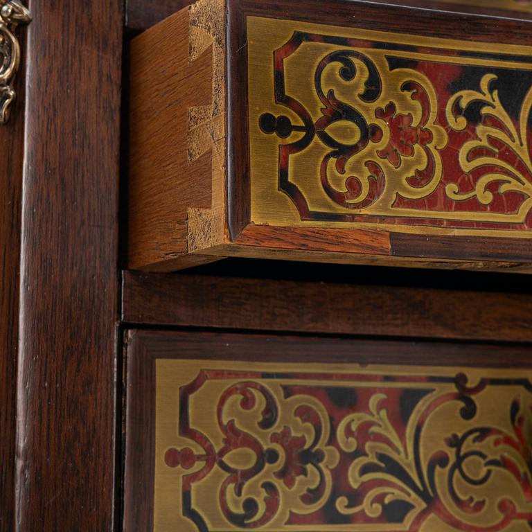 Chests of drawers, a pair, Boulle-Style, third quarter of the 20th Century.
