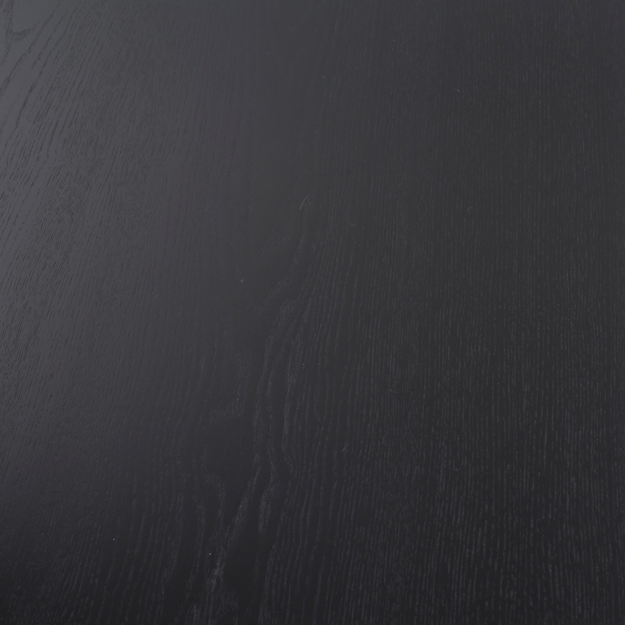 ARNE JACOBSEN, bord samt stolar, 4 delar för Fritz Hansen, Jubileums utgåva 2002 (4).