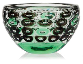 765. An Edvin Öhrström 'Ariel' glass bowl, Orrefors 1949.