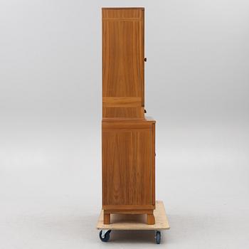 Carl Malmsten, skåp, "Ambassadör", 1900-talets andra hälft.