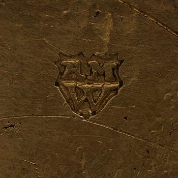 A Baroque 17th century traweller's clock in original case.