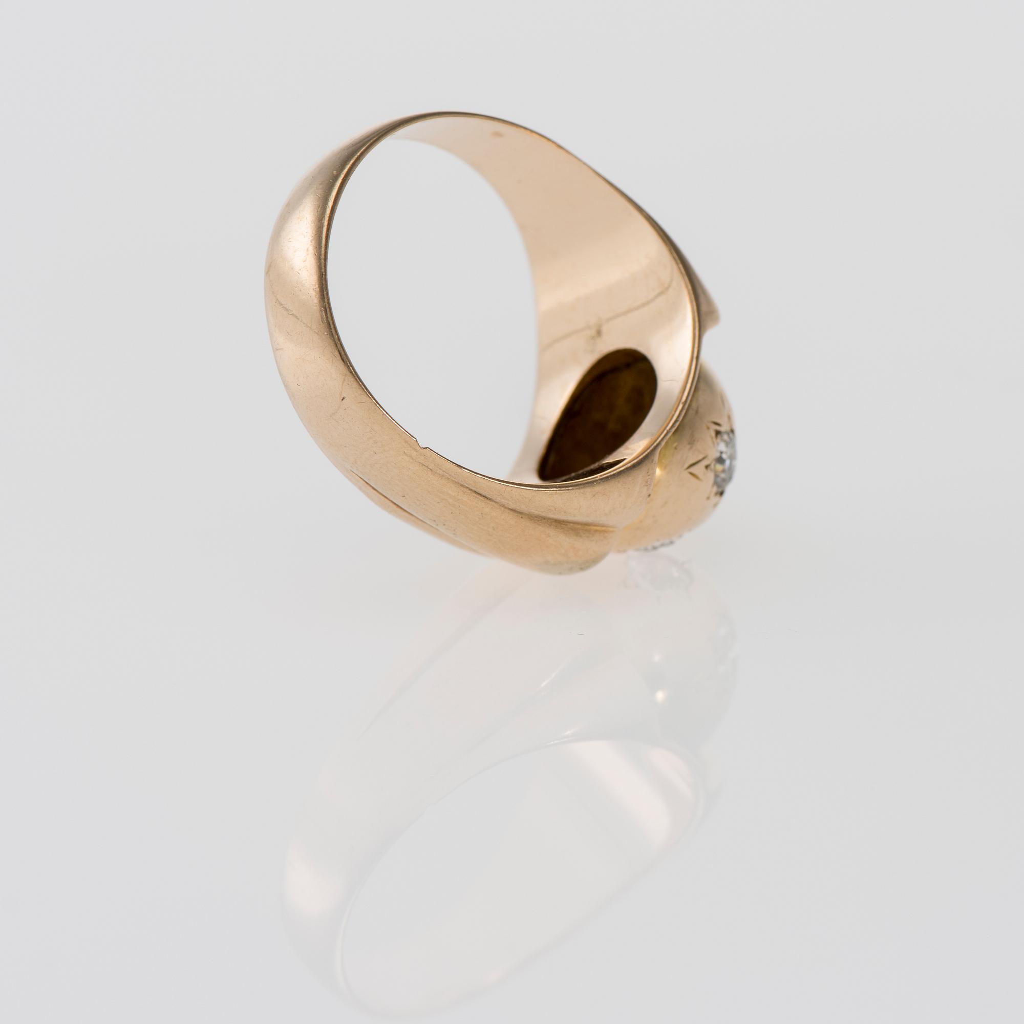 RING, 14K guld, gammalslipade diamanter. Vikt ca 12,7 g.