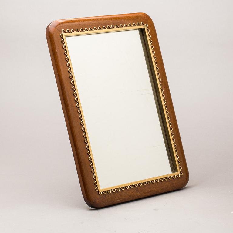 BORDSSPEGEL, Firma Svenskt Tenn.