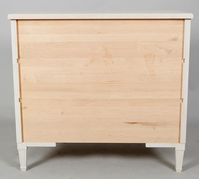 BYRÅ, gustaviansk stil, Ikeas 1700-tals serie.