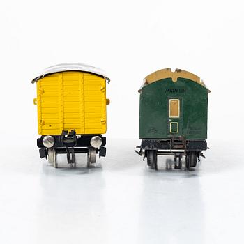 Märklin, Locomotives, carriages and accessories, first half of the 20th century.