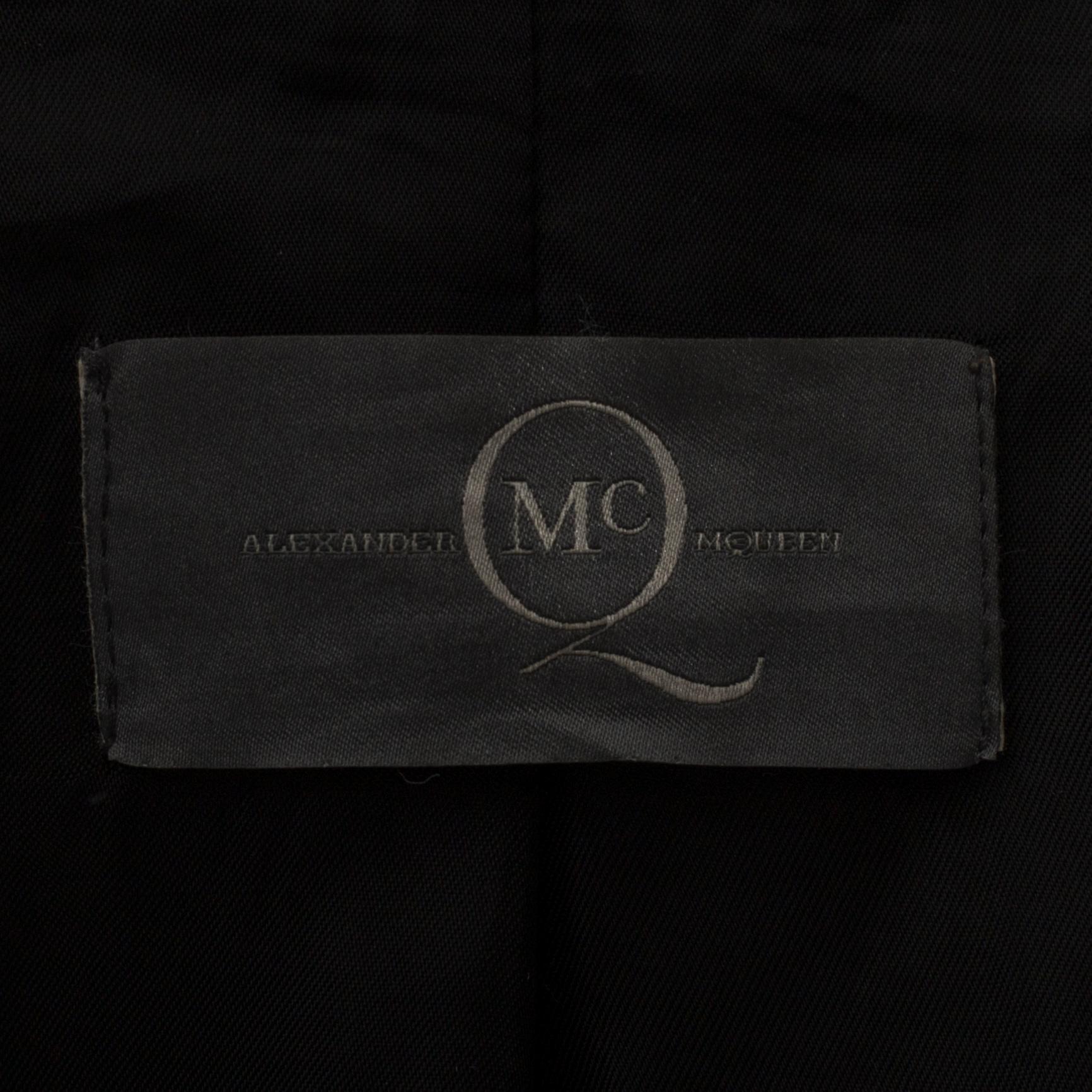 A McQ (Alexander McQueen) COAT. It size 42.