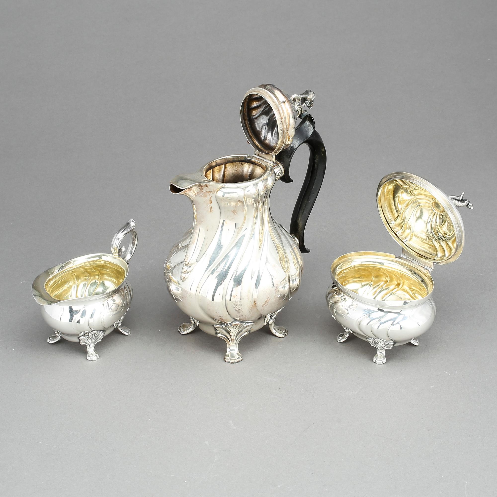 KAFFESERVIS, 3 delar, silver, CG Hallberg, bland annat 1946. Total vikt ca 683g.