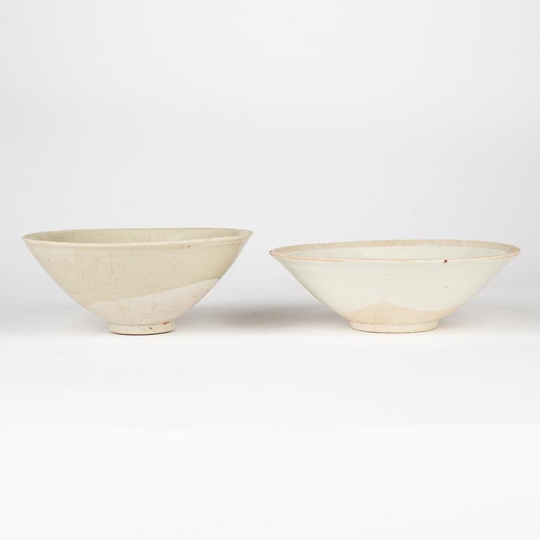 Two qingbai bowls, Song/Yuan dynasty.