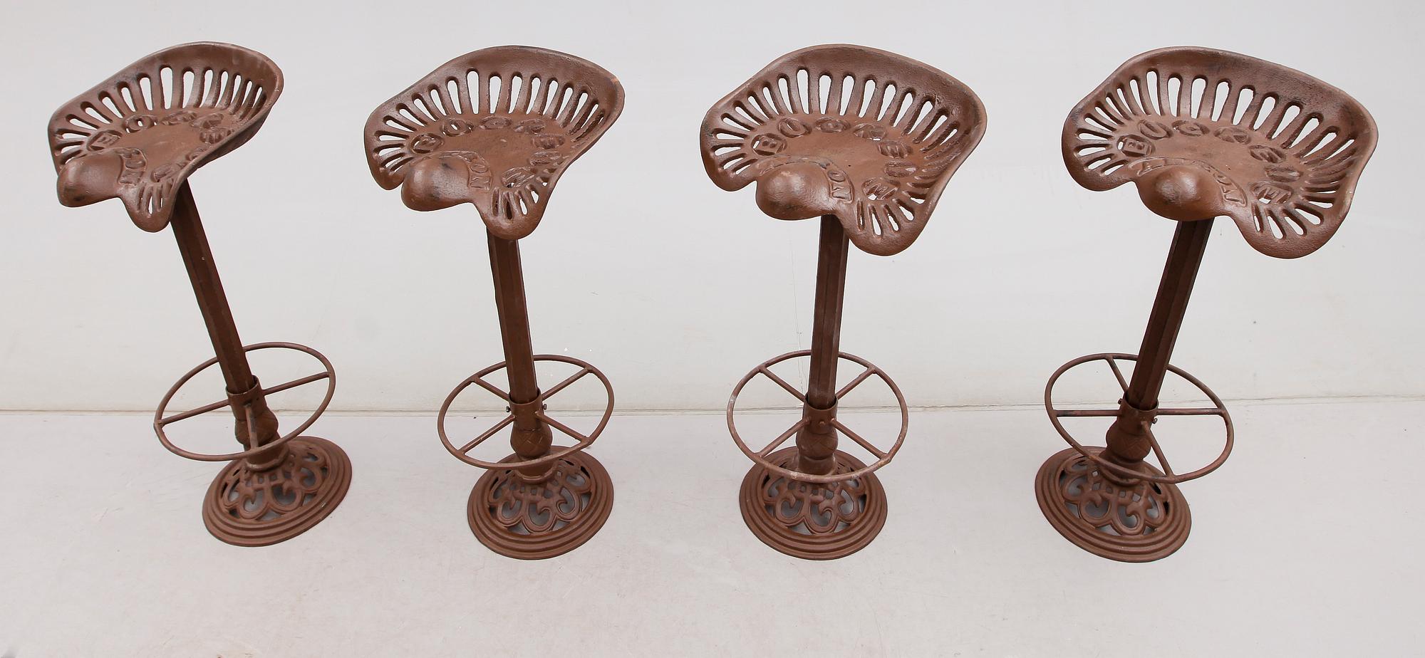 BARPALLAR, 4 st, gjutjärn, 1900-tal.