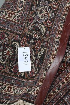 Matta, Täbriz, part silk, 60 Raj, ca 322 x 200 cm.