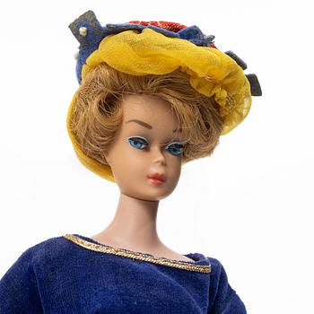 Barbiedockor, 3 st, samt kläder och accessoarer, Mattel, 1960-tal.