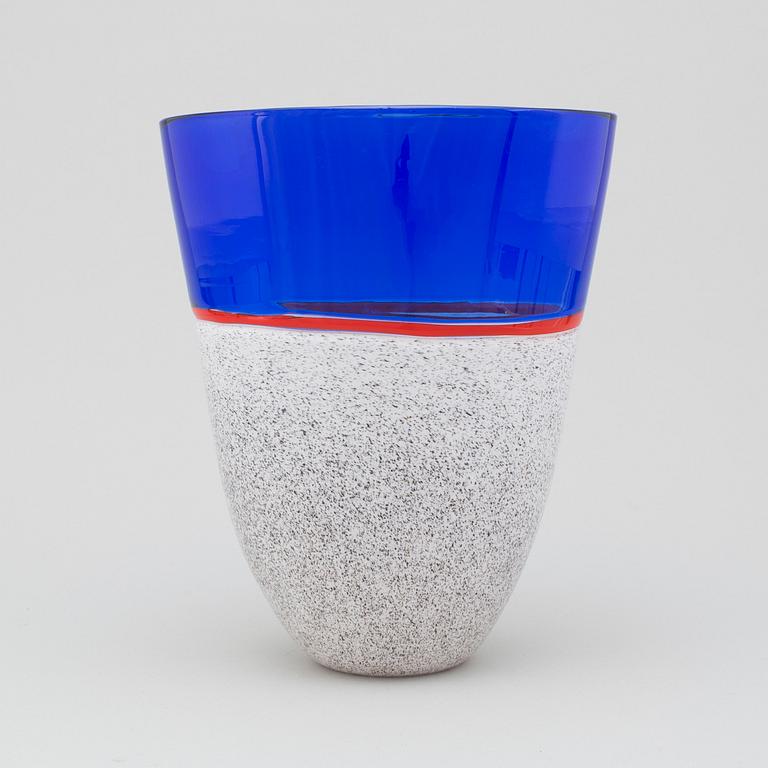 LINO TAGLIAPIETRA, a glass vase, Effetre International, Murano 1988.