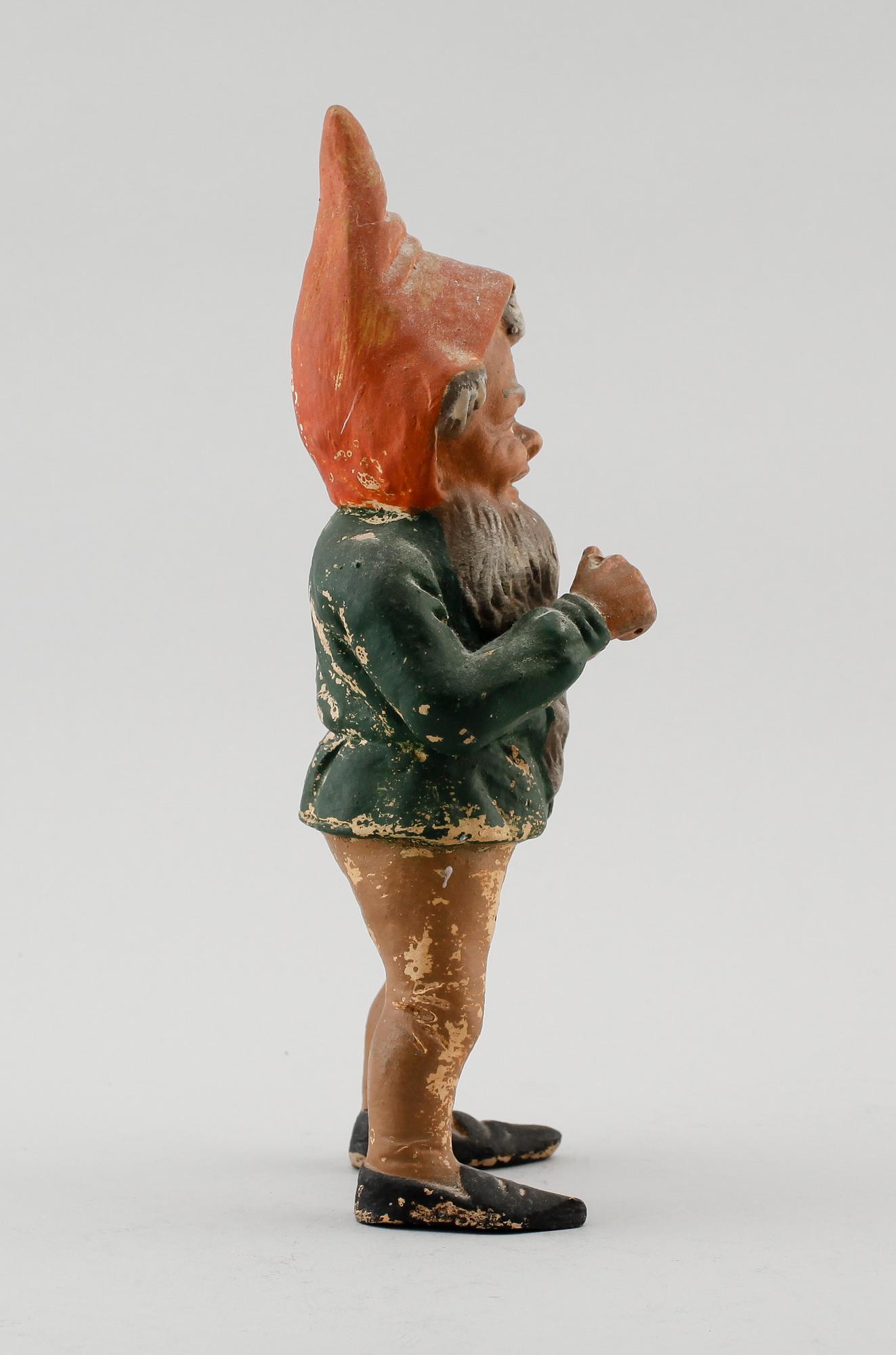 FIGUR, lergods, tomte, 1800-/1900-tal.