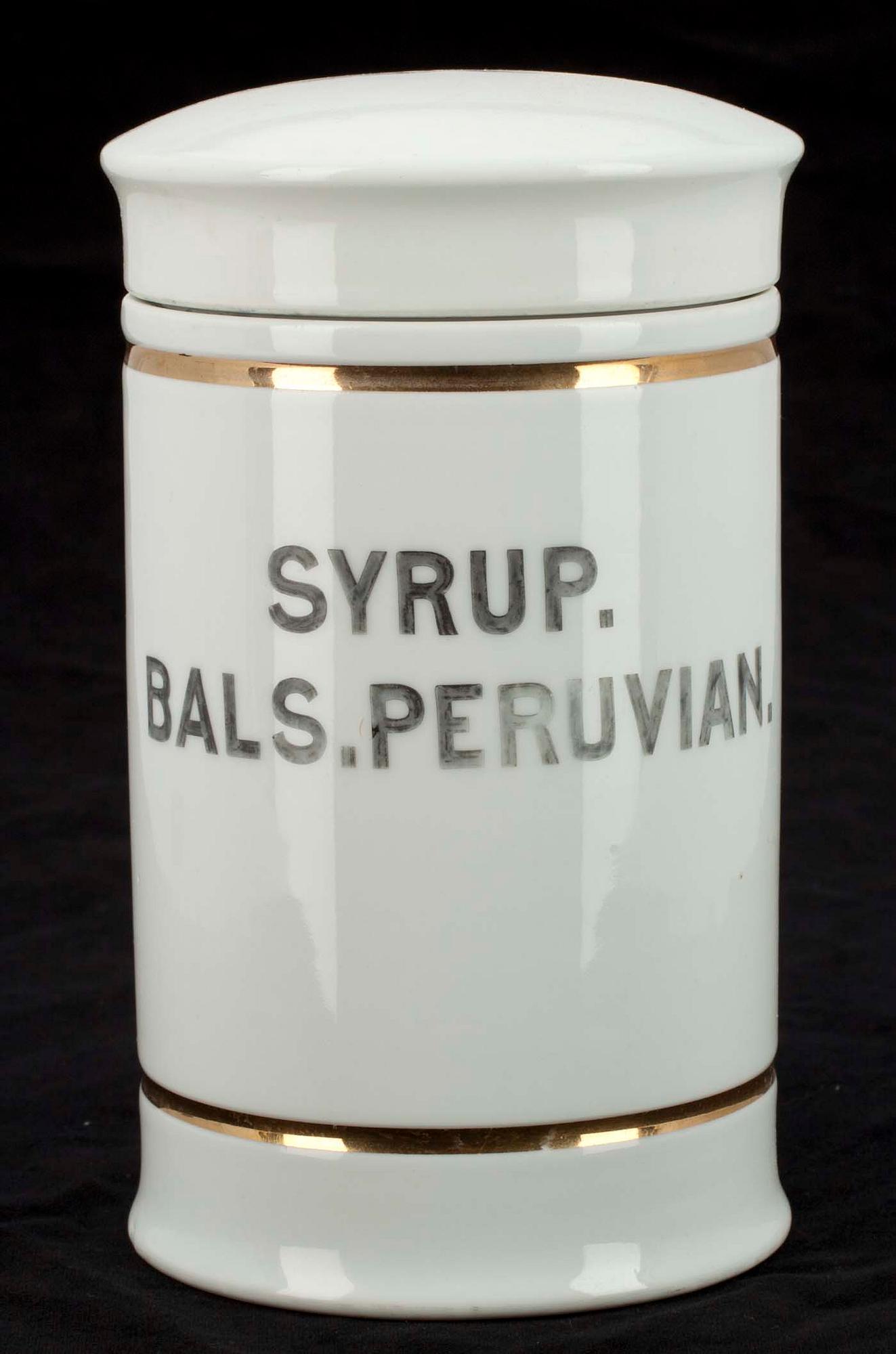 APOTEKSBURK SAMT HORN, fajans, "Syrup. Bals. Peruvian.", hornet Afrika, 1900-talets början.