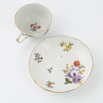Meissen, a 15 pieces part porcelain service, second half of 18th century.