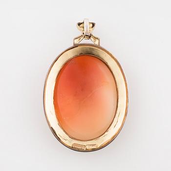 THEODOR FARHNER, a cameo brooch set with marcasites.