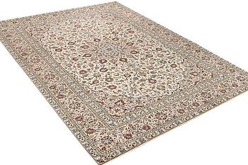 A Keshan carpet, c. 342 x 247 cm.