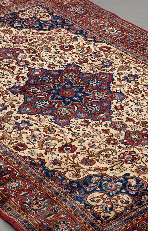 MATTO, semi-antique silk Kashan, ca 200 x 129 cm.