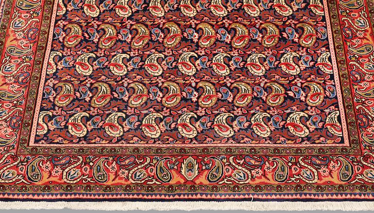 Rug, old Bidjar, approx. 205 x 133 cm.