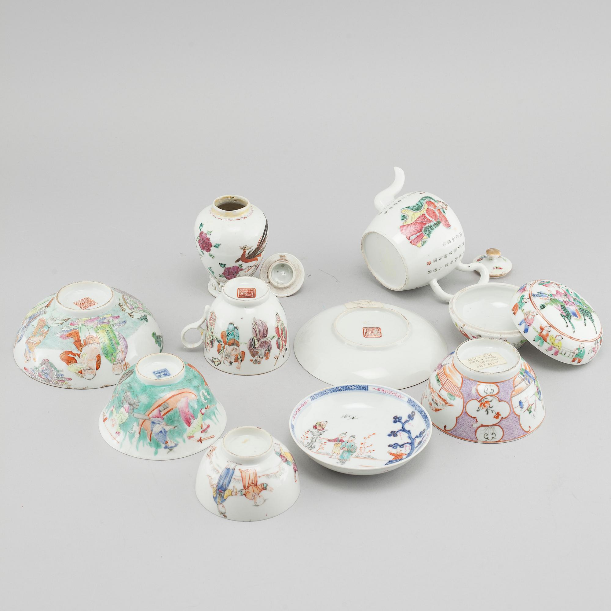 A 8 pcs Chinese porcelain tea set, 18th/19th century.