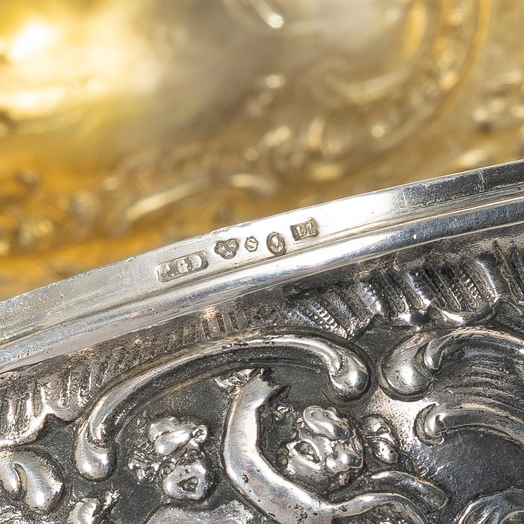 A Swedish silver sugar box, mark of AG Dufva, Stockholm 1913.