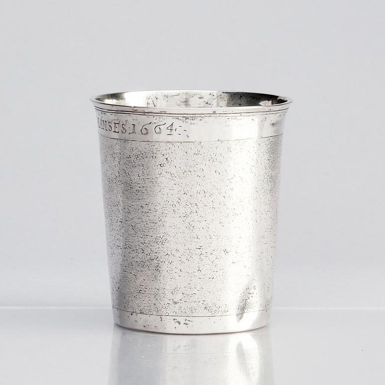 A probably German 17th century silver beaker, unclear makers mark.