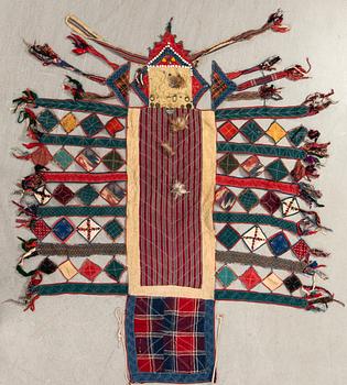 Kamelprydnad Turkmensk semiantik/antik ca 170x145 cm.