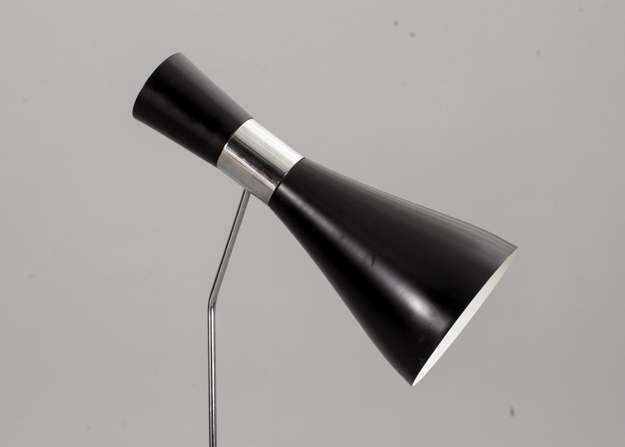 GOLVLAMPA, 1900-talets andra hälft.