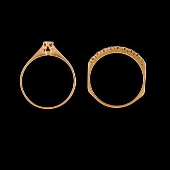 RINGAR, 2 st, 18k guld med briljantslipade diamanter, totalt 0.19 ct. Vikt 4 g.