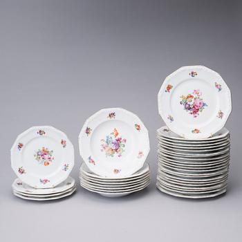 SERVIS, 41 delar, "Maria" Selb-Bavaria, Rosenthal, 1920-30-tal, och KAFFEKOPPAR, 7 st, porslin.